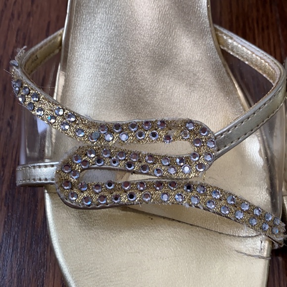 2 for $10 - Gold Dress Shoes By Annie, Size 8 - Picture 4 of 12